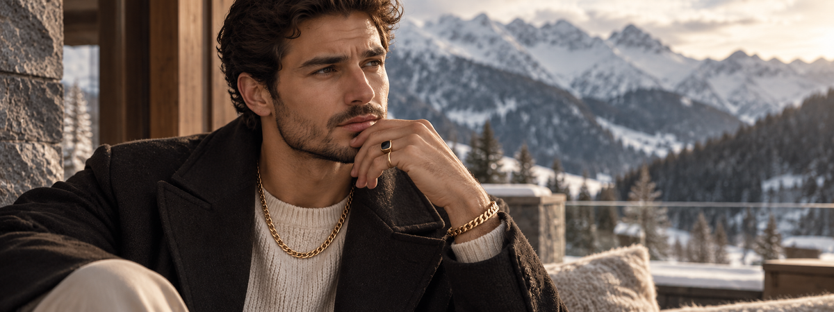Goldfarbener Herrenschmuck – Modern & Trendy